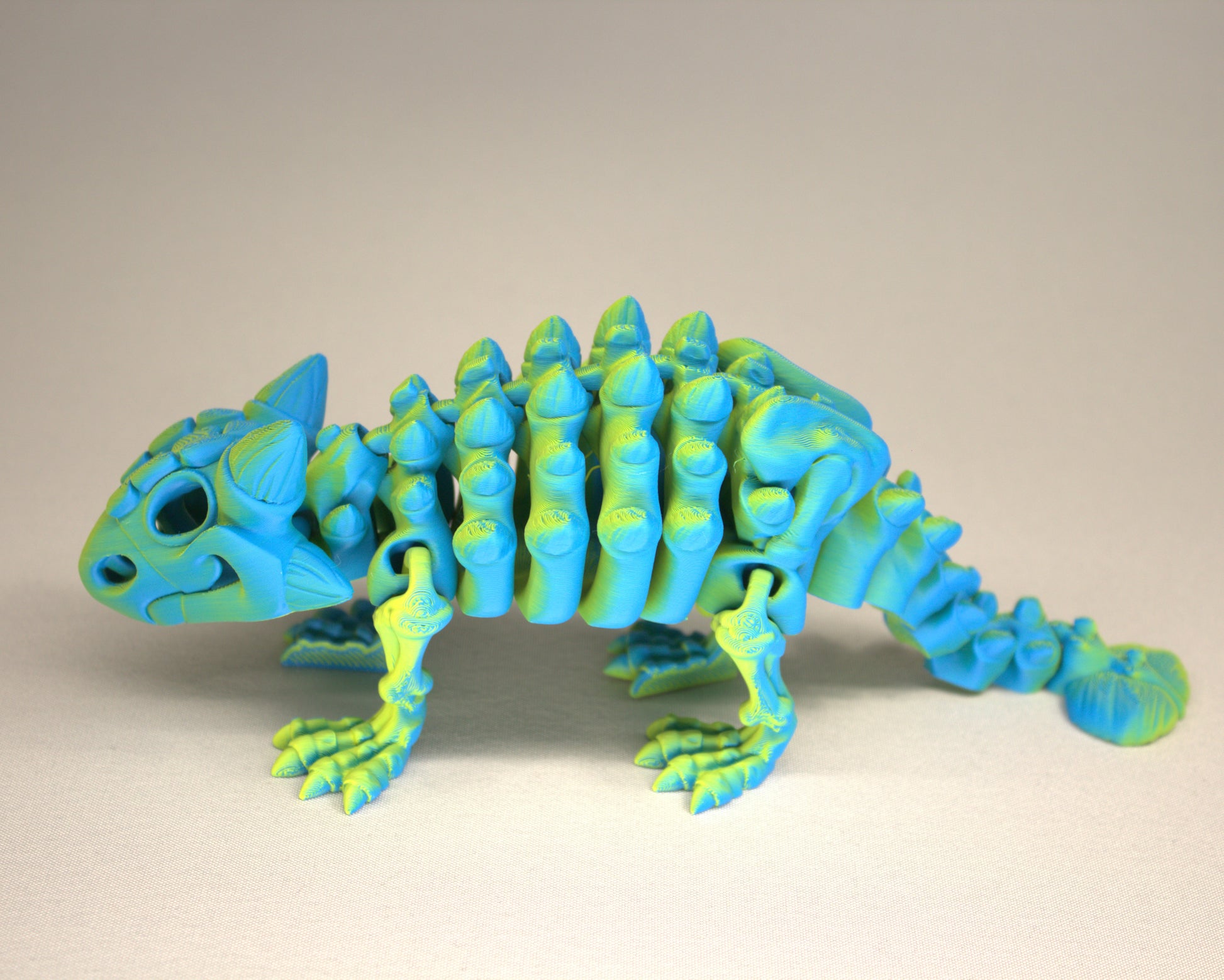 3D printed articulated Ankylosaurus skeleton toy, pre-assembled, colorful, durable educational dinosaur figure